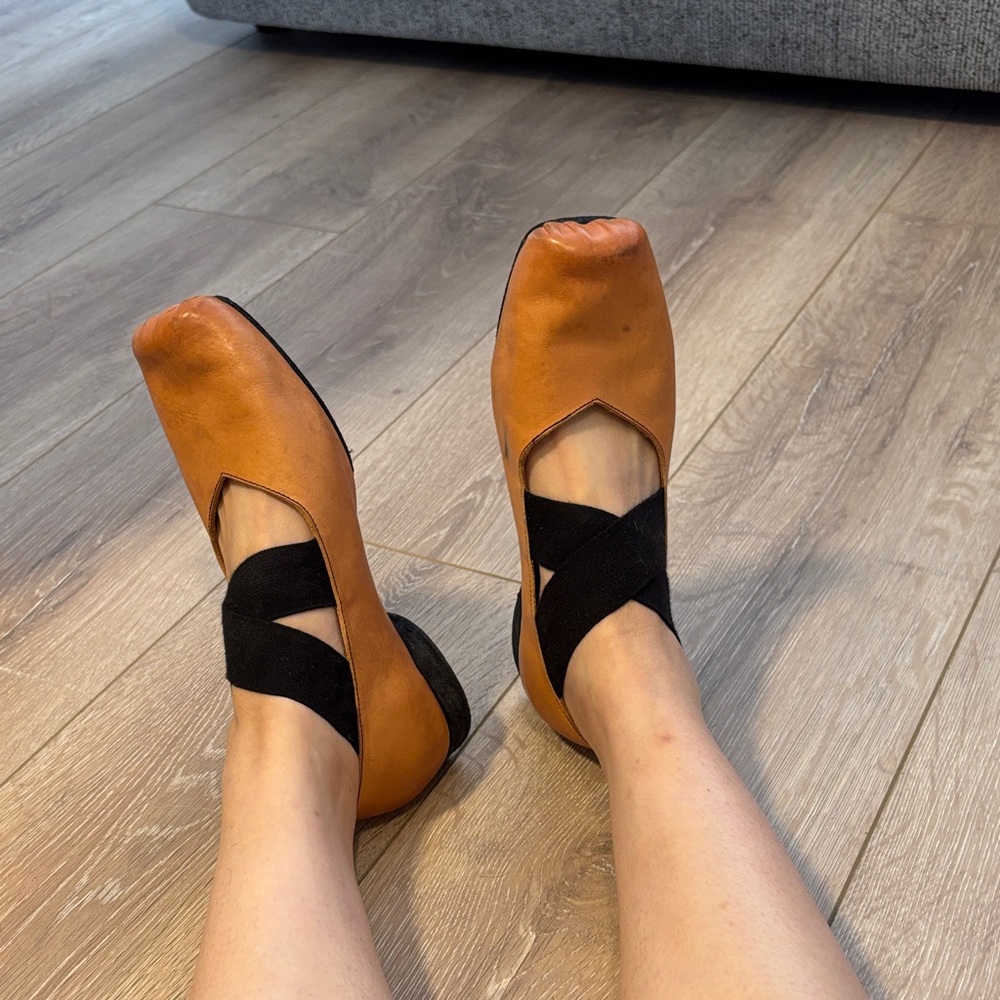 Tan Ballet Flats with Black Straps - Picture 1 of 8